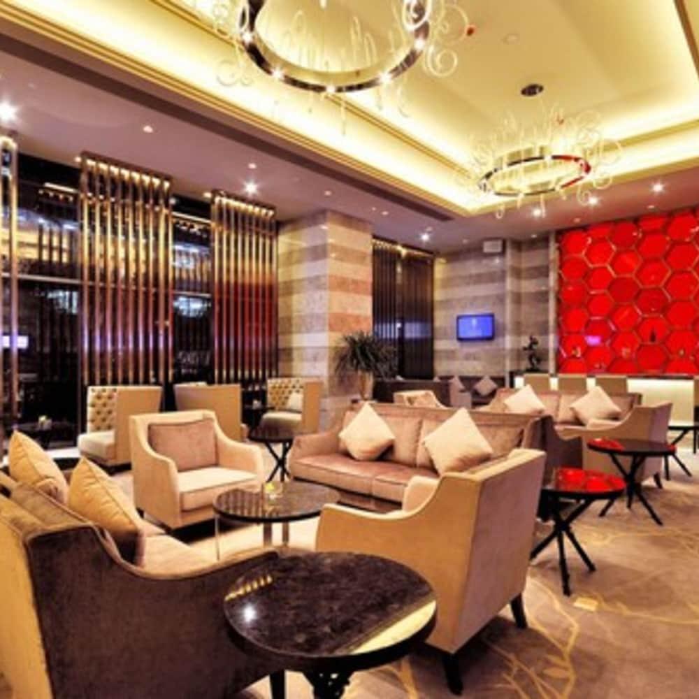 Royal Suites & Towers Vuhan Kültér fotó