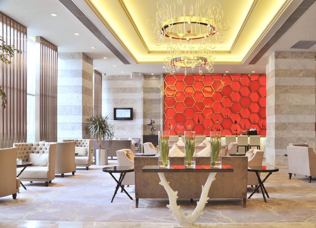 Royal Suites & Towers Vuhan Kültér fotó