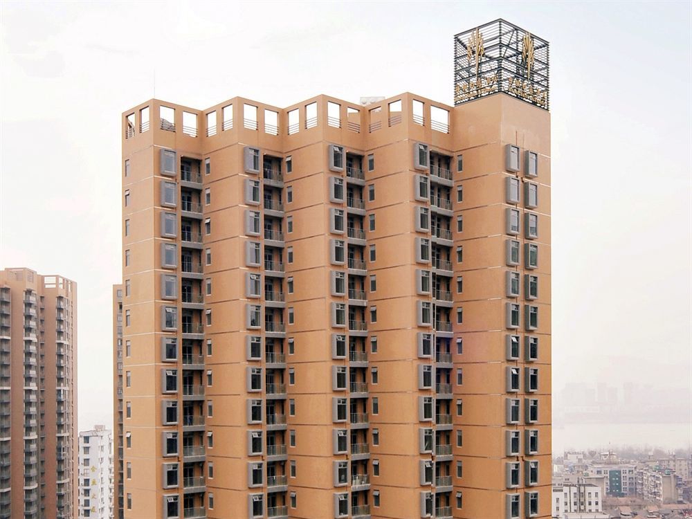 Royal Suites & Towers Vuhan Kültér fotó