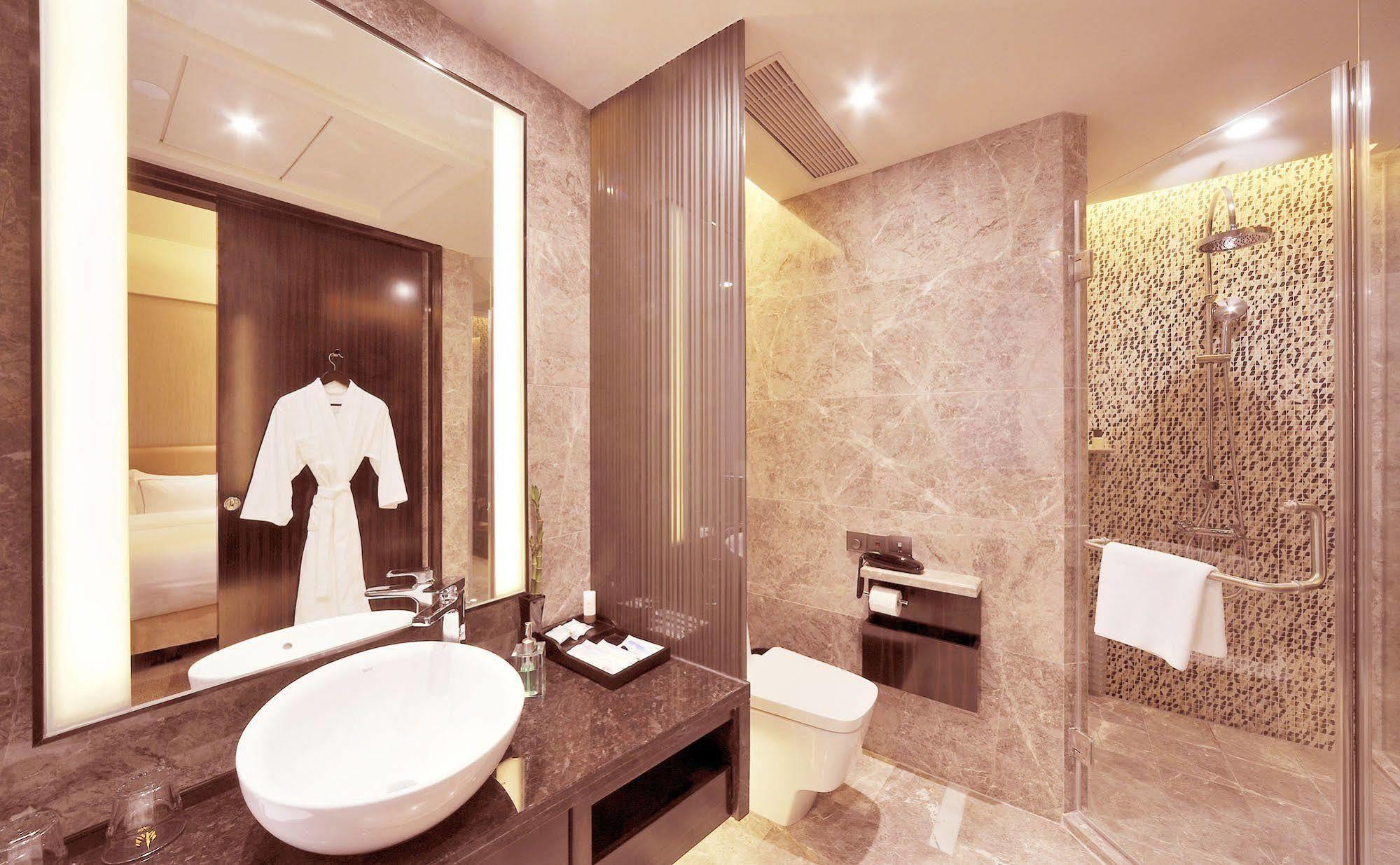 Royal Suites & Towers Vuhan Kültér fotó